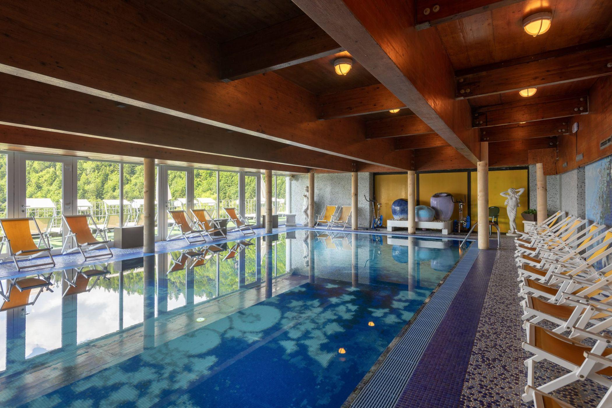לאבארונה Grand Hotel Astoria מראה חיצוני תמונה