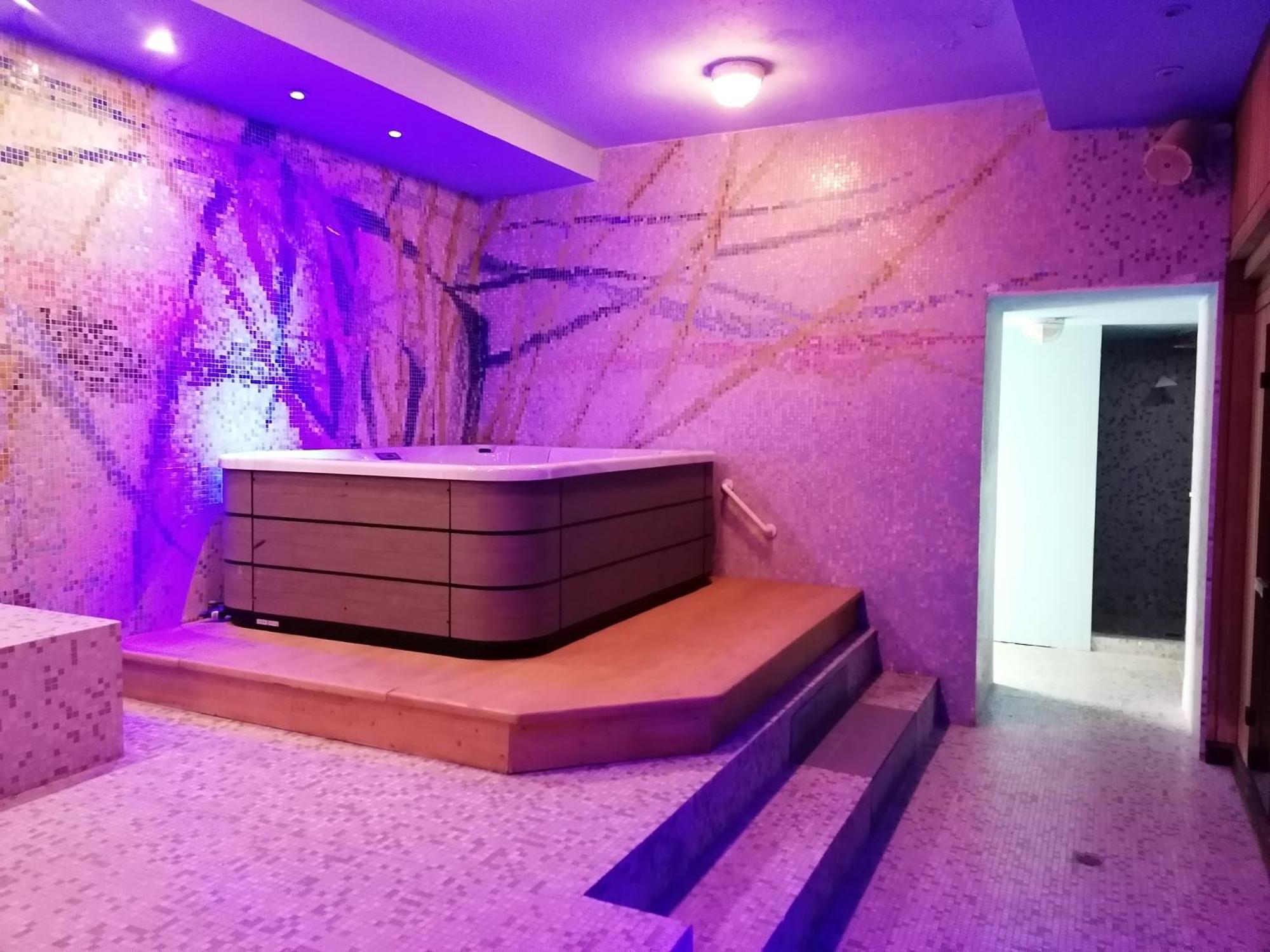 לאבארונה Grand Hotel Astoria מראה חיצוני תמונה