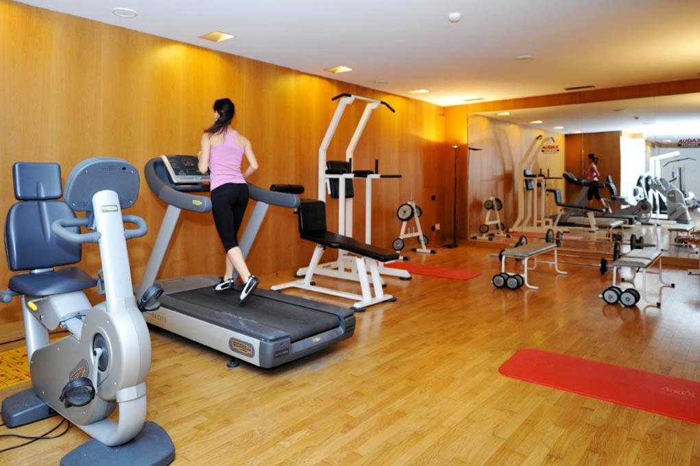 לאבארונה Grand Hotel Astoria מראה חיצוני תמונה